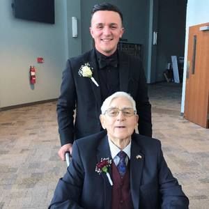 Meet your Posher, Victor